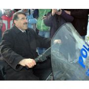 BAKAN AKSU NUN TELESİYEJ KEYFİ