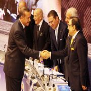 SİNAN AYGÜN ORTAYA ÇIKTI!