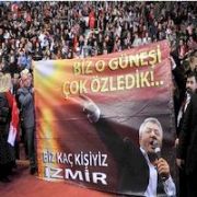 TUNCAY ÖZKAN, YENİ PARTİYE BAŞKAN SEÇİLDİ