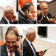 VEKİLLER CEP TELEFONU YASAĞINI BÖYLE DELDİ.