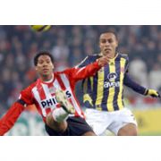 FENER TÜRKİYE DE VEZİR, AVRUPA DA REZİL