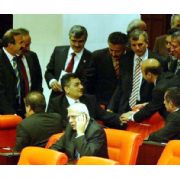 AKİF GÜLLE 4 AY SONRA MECLİS TE