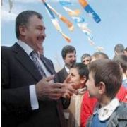 BAKAN İŞ İSTEYEN KADINLARA BAKIN NE DEDİ!