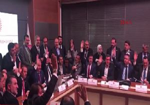 Anayasa Değişikliğinde İlk Raunt Tamam!