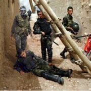 SEÇİM KAVGASINDA  5 ASKER YARALANDI