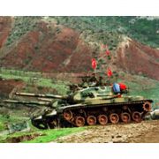 TANKLAR IRAK SINIRINDA
