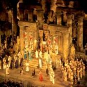 ASPENDOS FESTİVALİNDE İÇ EDİLEN 300 MİLYAR