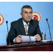 AKP Lİ BAŞOĞLU, CAMİLERDE  CEP YASAĞI İSTEDİ
