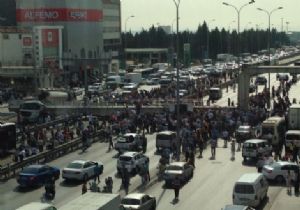 İSTANBUL DA ÜST GEÇİT FACİASI!