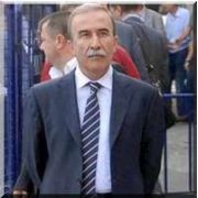 KANIT ARANIRKEN ODADAKİ KASETLER TEK TEK KIRILDI!