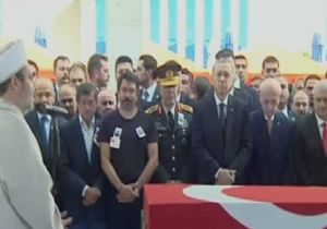 Şehit Komutana Veda! 