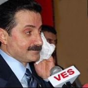 BAKAN ÇELİK İN TUHAF ÖVÜNMESİ