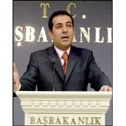 BAŞBAKAN EL KADI YA KARŞI KANAATLERİNİ KORUYOR