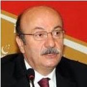  KENDİNİ 3. ABDÜLHAMİT SANIYOR 