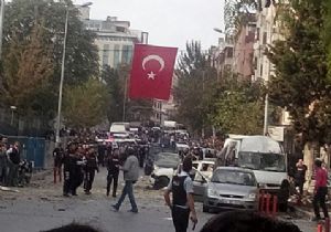 İstanbul da Karakola Bombalı saldırı