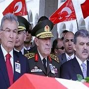 ŞEHİT CENAZELERİNDE HÜKÜMETE PROTESTO YAĞDI