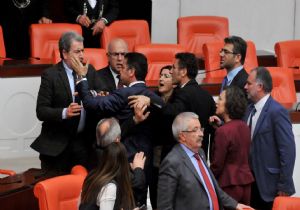 Meclis te Cizre Kavgası!