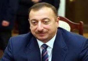 ALİYEV DEN 150 GAZETECİYE EV!