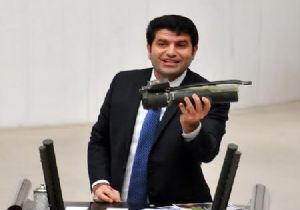 Meclis Kürsüsüne Bazuka İle Çıktı