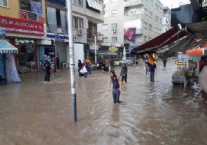 İzmir i Sel Vurdu!