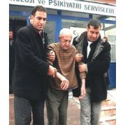 DİLENCİNİN EVİNDE 22 BİN 448 EURO ÇIKTI