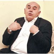 OSMAN ÖCALAN DAN AĞABEYİNE ELEŞTİRİ 