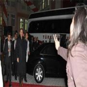 ERDOĞAN I DURDURUP İŞ İSTEDİ!