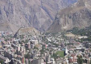 HAKKARİ DE 7 BÖLGEYE 2 AY GİRİŞ YASAĞI!