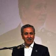 ARINÇ, MUHALEFETE KIZDI, KÜRTÇE KONUŞTU