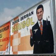 ZEKİ SEZER GİTMEDEN BOLU DA SARIGÜL AFİŞLERİ ASILDI!