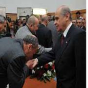  BAŞBAKAN KARDEŞLİĞİ DE MHP BİNASINI DA KORUYAMIYOR 
