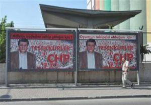 İZMİR DE ESRARENGİZ AFİŞLER!
