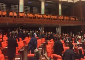 Meclis Başkanına Büyük Protesto!