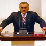 AKP Lİ ESKİ VEKİL,. CHP DEN ADAY!