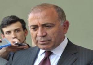 GÖZALTINDAKİ GAZETECİLERE ZİYARET