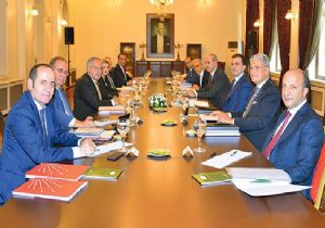 Koalisyon İçin Son Söz Liderlerde