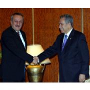AĞAR, ARINÇ TAN TÜRKİYE MİLLERVEKİLLİĞİ İSTEDİ