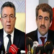  ÖĞRENCİLER ALİ DEMİR İN ELİNİ ÖPSÜN 
