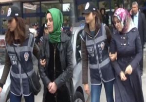 Başörtülü Kadınlara Kelepçe