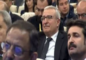 Davutoğlu’nun Vedasında Gözyaşları