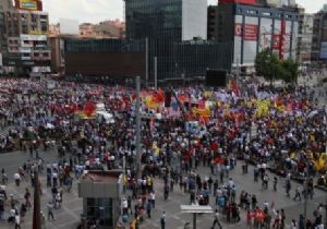 BİNLER ANKARA’DA MEYDANLARI DOLDURDU