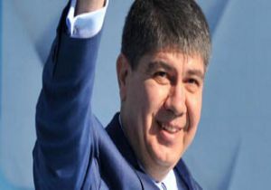 .Menderes Türel, Banyada Kayıp Düştü!