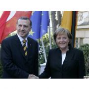 ERDOĞAN DAN MERKEL E ERMENİ SOYKIRIMI UYARISI