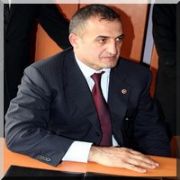  İSTİFA ETMEDİM BURADAYIM 