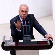  AKMAN, BAŞBAKAN TARAFINDAN KORUNUYOR 