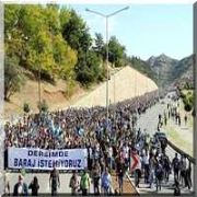 20 BİN KİŞİ MUNZUR DA YAPILAN BARAJA DUR  DEDİ