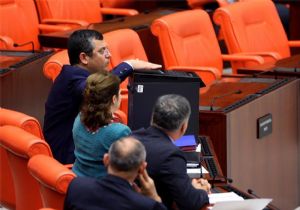 Mecliste Böylesi İlk Defa Yaşandı