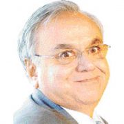 SEKRETERİ DANSÇI YAPTILAR!