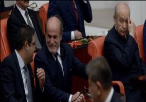 Sinan Oğan Bahçeli yi o Fotoğrafla Vurdu