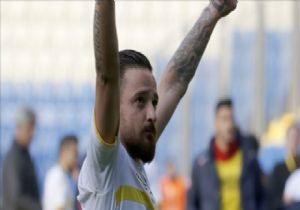 Amedsporlu Deniz Naki ye 12 Maç Ceza!